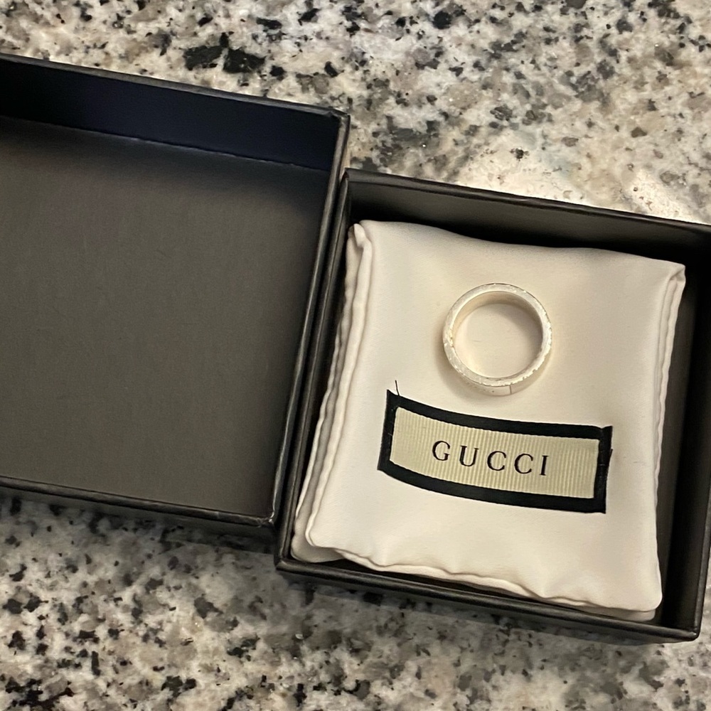 💜👑Authentic Gucci Ring💜👑